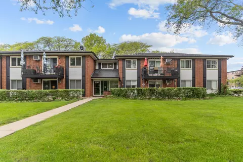 1210 N Dale Ave #2I, Arlington Heights, IL 60004