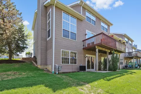 Exterior - 1370 Grandview Ct, Algonquin, IL 60102 photo 4 of 5