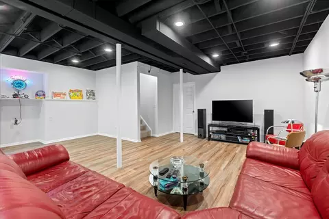 Living - 1370 Grandview Ct, Algonquin, IL 60102 photo 3 of 5