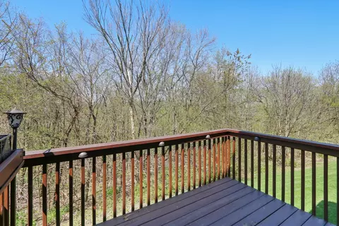 Exterior - 1370 Grandview Ct, Algonquin, IL 60102 photo 3 of 5