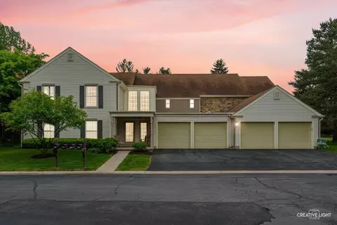 312 Dunham Place Cmns #312, Saint Charles, IL 60174