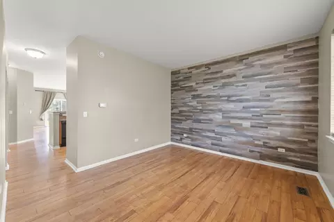 Living - 805 Daniel Dr, Minooka, IL 60447 photo 1 of 7
