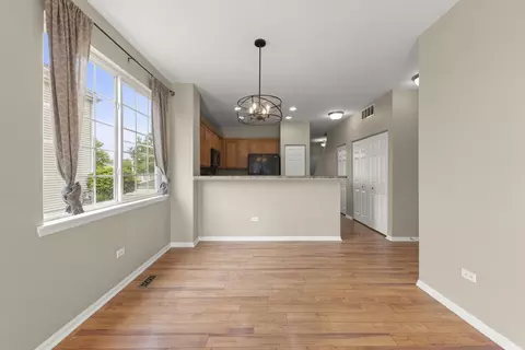Living - 805 Daniel Dr, Minooka, IL 60447 photo 7 of 7