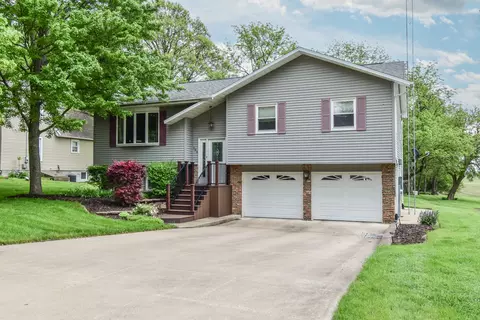 300 N Elm St, Odell, IL 60460
