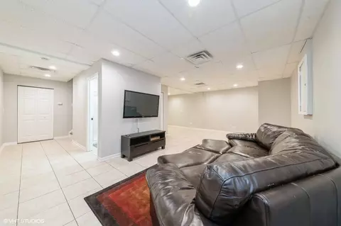 Other - 1237 Bradley Cir, Elgin, IL 60123 photo 6 of 7