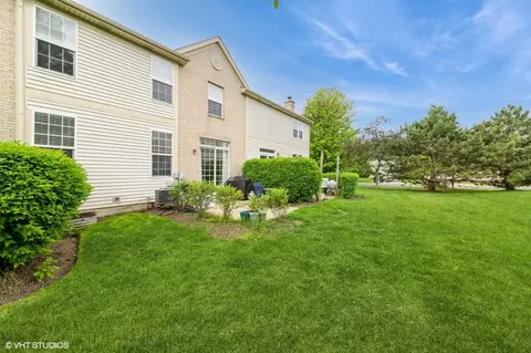 Exterior - 1237 Bradley Cir, Elgin, IL 60123 photo 1 of 1