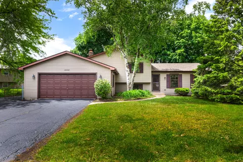 30 W265 Briar Ln, Naperville, IL 60563