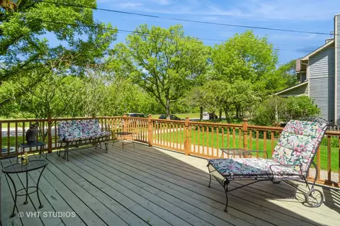 Exterior - 128 Forest Ave, Riverside, IL 60546 photo 1 of 2