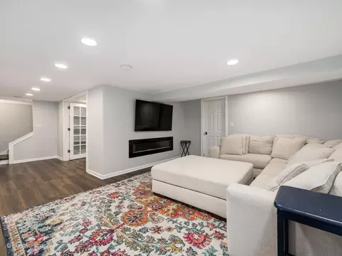 Living - 421 S River Rd, Naperville, IL 60540 photo 7 of 7