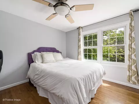 Bedroom - 421 S River Rd, Naperville, IL 60540 photo 1 of 3