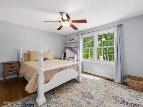 Bedroom - 421 S River Rd, Naperville, IL 60540 photo 2 of 3