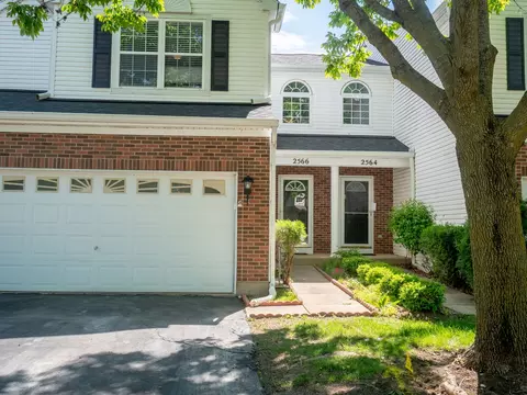 2566 Heritage Ct, Geneva, IL 60134