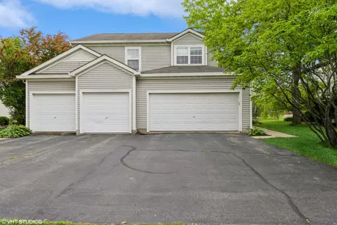 221 Wedgewood Cir, Lake In The Hills, IL 60156