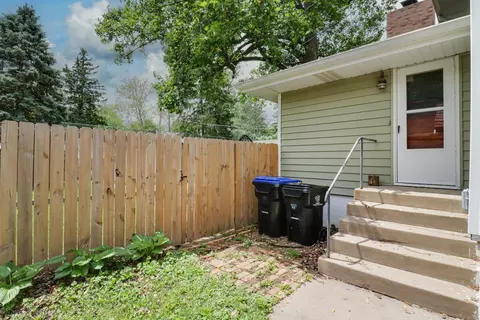 2013 E Taylor St, Bloomington, IL 61701 photo 31