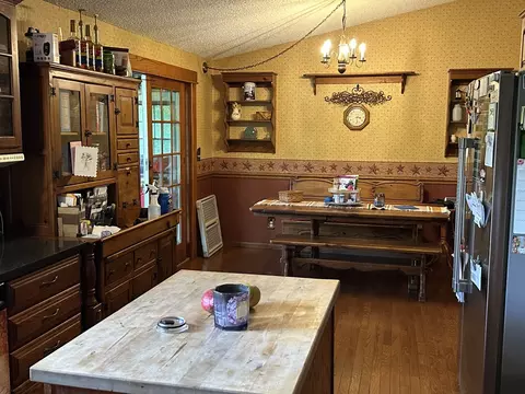9669 Garden Plain Rd, Morrison, IL 61270 photo 4