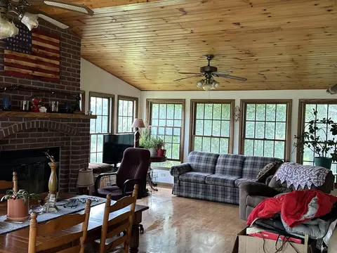 9669 Garden Plain Rd, Morrison, IL 61270 photo 5