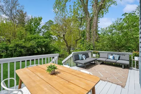 Exterior - 426 Madison Ave, Glencoe, IL 60022 photo 2 of 4