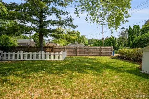 701 Edison St, Geneva, IL 60134 photo 29