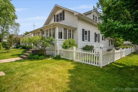 701 Edison St, Geneva, IL 60134 photo 3