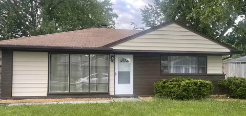 318 Sauganash St, Park Forest, IL 60466