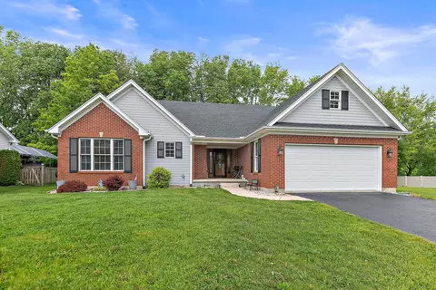 672 Bush St, Dekalb, IL 60115