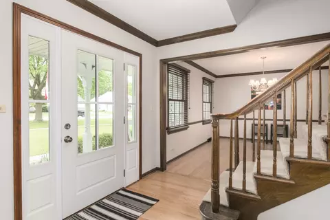 716 Brighton Dr, Wheaton, IL 60189 photo 9