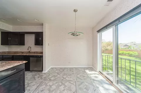 3950 Dundee Rd #101, Northbrook, IL 60062 photo 11