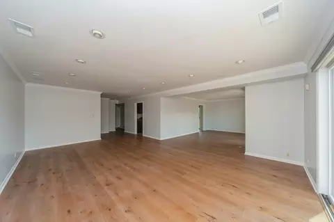 3950 Dundee Rd #101, Northbrook, IL 60062 photo 7