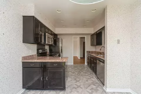 3950 Dundee Rd #101, Northbrook, IL 60062 photo 12