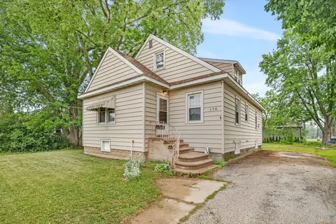 170 E Church St, Coal City, IL 60416