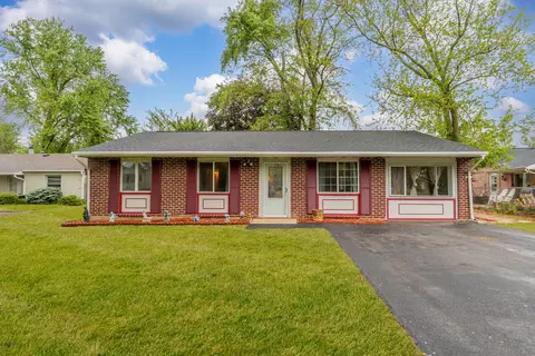 128 Seabury Rd, Bolingbrook, IL 60440