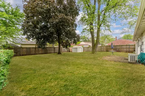 Exterior - 128 Seabury Rd, Bolingbrook, IL 60440 photo 4 of 4