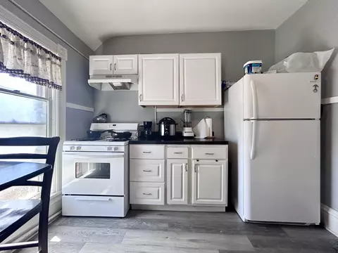 252 Jefferson Ave, Elgin, IL 60120 photo 11