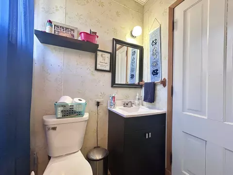 252 Jefferson Ave, Elgin, IL 60120 photo 6
