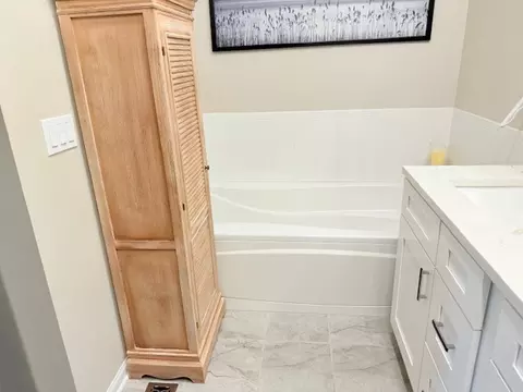 Bath - 21528 W Douglas Ct #-, Plainfield, IL 60544 photo 4 of 4