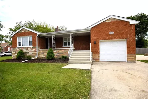 5009 W 79th Pl, Burbank, IL 60459