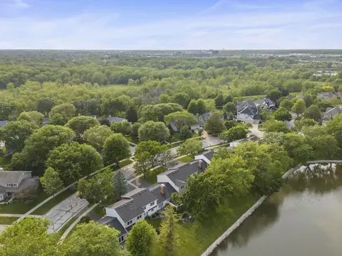 View/Area - 1209 W Bauer Rd, Naperville, IL 60563 photo 8 of 13