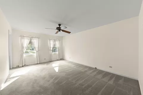 Bedroom - 1209 W Bauer Rd, Naperville, IL 60563 photo 1 of 4