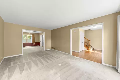 Living - 1209 W Bauer Rd, Naperville, IL 60563 photo 2 of 5