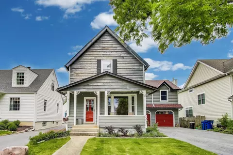 5425 Fairmount Ave, Downers Grove, IL 60515