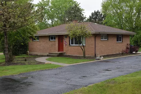 1012 Elsie Ave, Gurnee, IL 60031