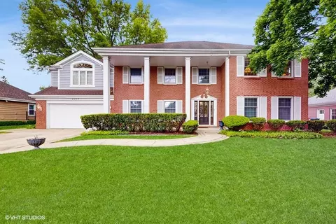 4057 Picardy Dr, Northbrook, IL 60062
