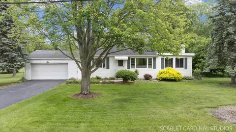 3 N251 Lakewood Dr, West Chicago, IL 60185