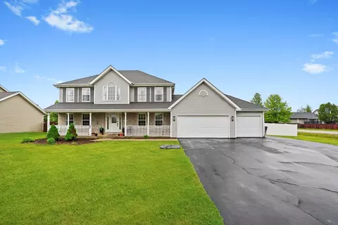 595 Purple Sage Dr, Roscoe, IL 61073