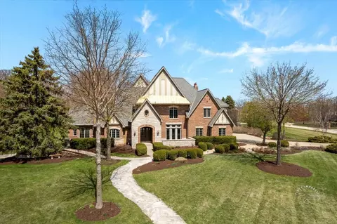 5 N214 Wilton Croft Rd, Saint Charles, IL 60175