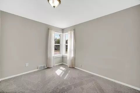 Bedroom - 1455 Reckinger Rd, Aurora, IL 60505 photo 3 of 5