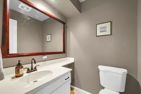 Bath - 1727 Devonshire Dr, Champaign, IL 61821 photo 1 of 3