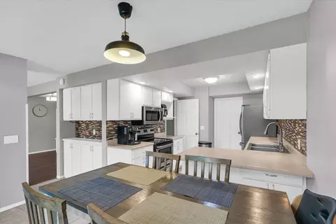 Kitchen - 1727 Devonshire Dr, Champaign, IL 61821 photo 7 of 7