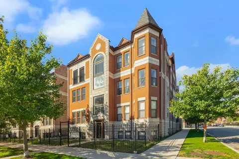 4800 S St Lawrence Ave #3S, Chicago, IL 60615