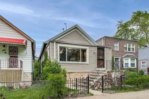 7649 S Dobson Ave, Chicago, IL 60619